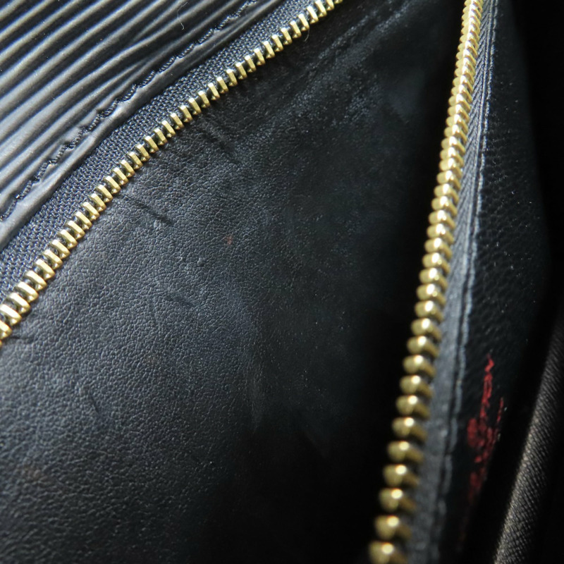 Louis Vuitton M52762 Pochette Serie Dragonne Second 包，Epi 皮革，男士路易威登LOUIS VUITTON官方線上旗艦店-9