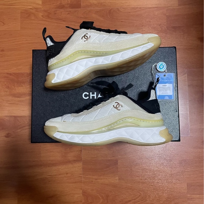 Chanel香奈兒雙C徽標 低幫休閒鞋 女款 白色 36碼-0