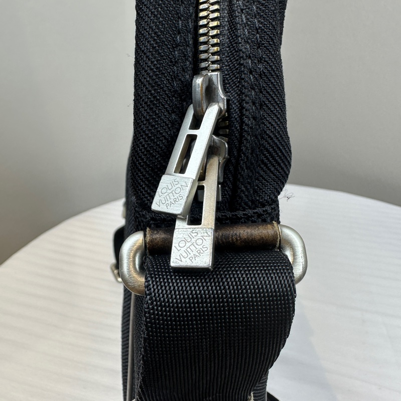 路易威登/Louis Vuitton Citadin Messenger Bag 黑色帆布斜背包 20x7x25cm-7