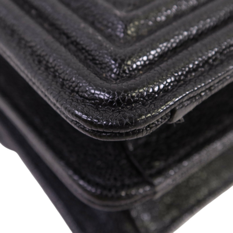 CHANEL 牛皮皮革Boy金扣鏈帶肩背袋-12