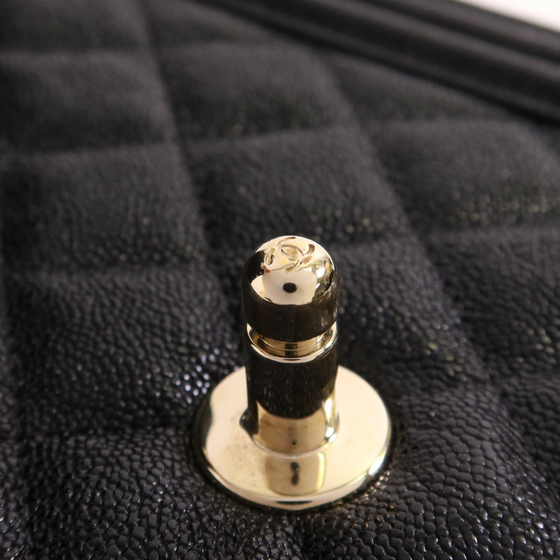 CHANEL 牛皮皮革Boy金扣鏈帶肩背袋-15