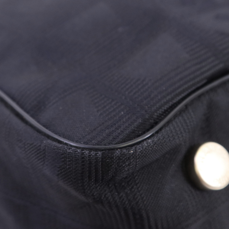 CHANEL 尼龍Tote Bag金扣手挽袋-10