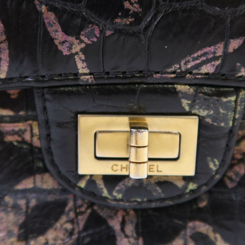 CHANEL 牛皮皮革2.55 Graffiti Reissue金扣鏈帶肩背袋-8