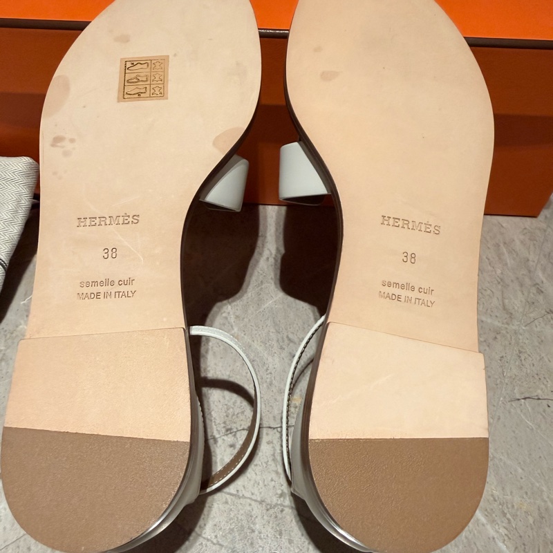 「全新」愛馬仕涼鞋38-白-9