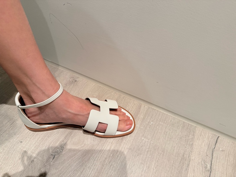 「全新」愛馬仕涼鞋38-白-3