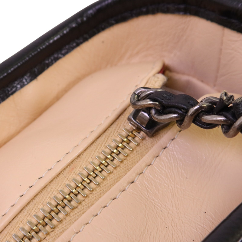 CHANEL 牛皮皮革Gabrielle Small金扣鏈帶肩背袋-15