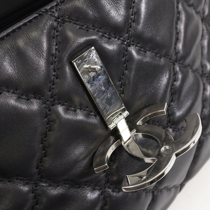 CHANEL 牛皮皮革Chain Shoulder銀扣鏈帶肩背袋-15