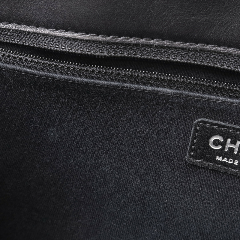 CHANEL 牛皮皮革Chain Shoulder銀扣鏈帶肩背袋-18