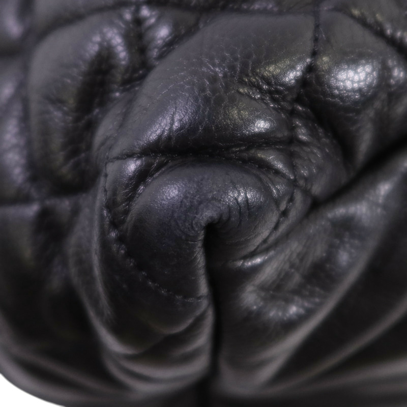 CHANEL 牛皮皮革Coco Cocoon銀扣肩背袋-12