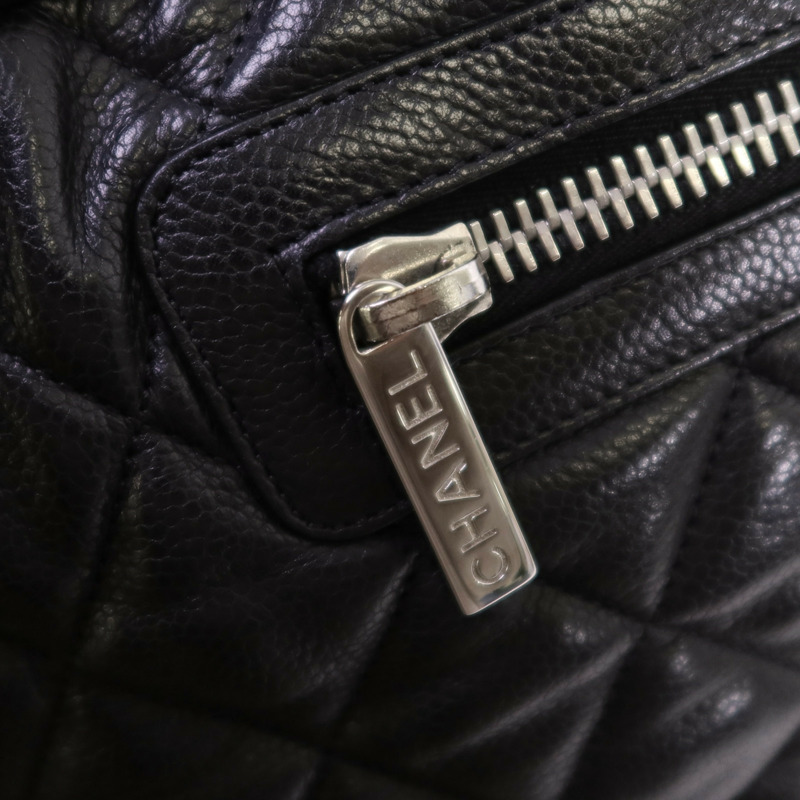 CHANEL 牛皮皮革Coco Cocoon銀扣肩背袋-14