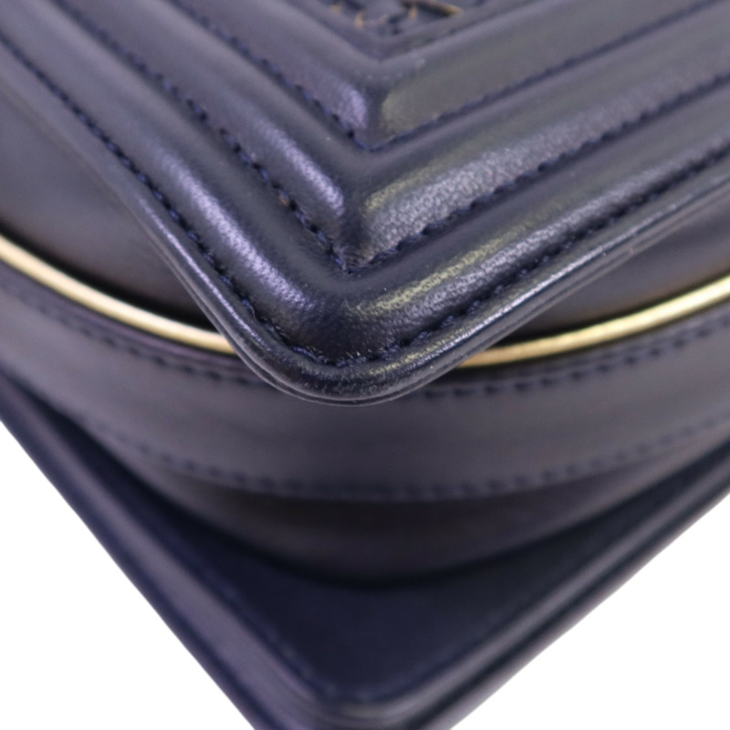 CHANEL 羊皮皮革Boy 28金扣鏈帶肩背袋-12