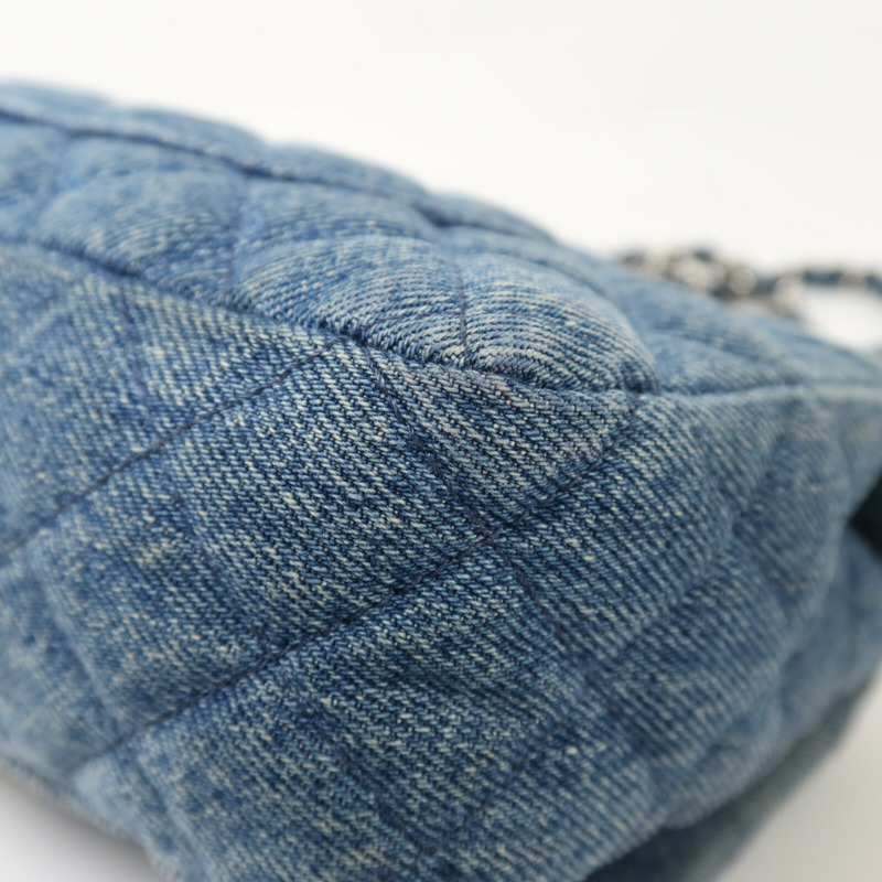 CHANEL 牛仔布Classic 25銀扣鏈帶肩背袋-13