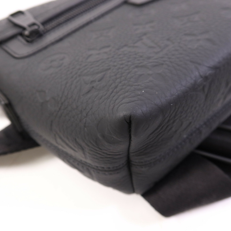 LOUIS VUITTON Taurillon Monogram S-Cape Messenger肩背袋-12