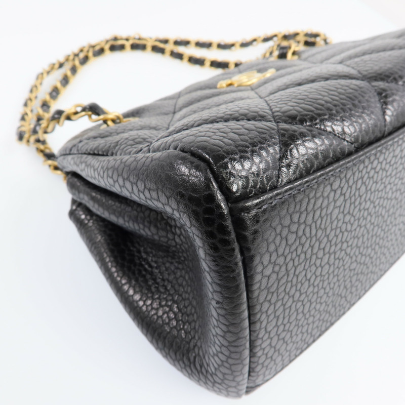 CHANEL 牛皮皮革Bowling Bag金扣肩背袋-11