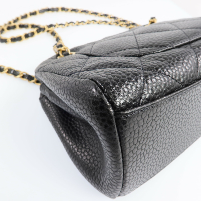 CHANEL 牛皮皮革Bowling Bag金扣肩背袋-13