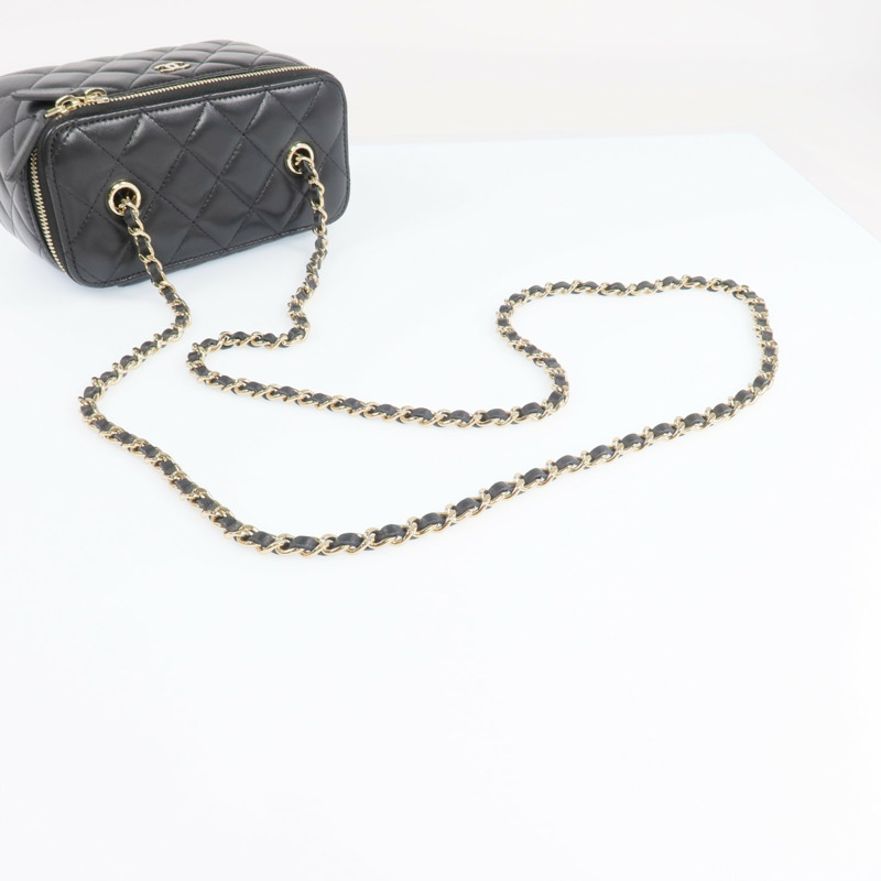 CHANEL 羊皮皮革Vanity Case金扣鏈帶肩背袋-9