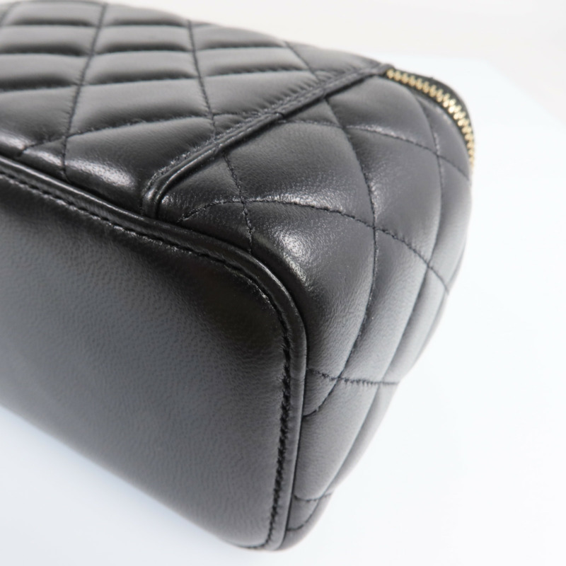 CHANEL 羊皮皮革Vanity Case金扣鏈帶肩背袋-13