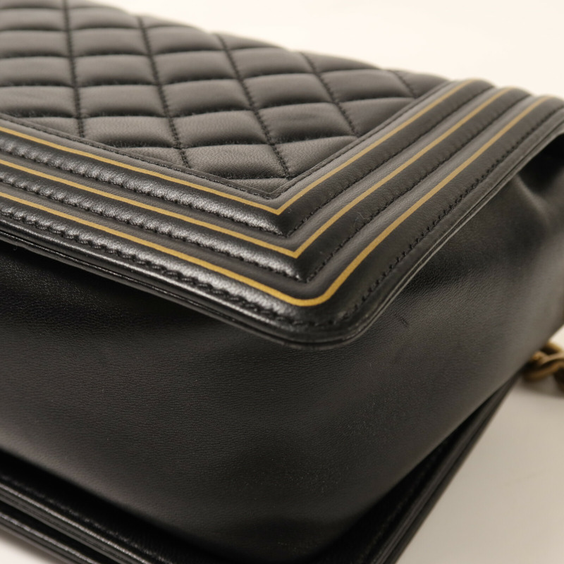 CHANEL 牛皮皮革Boy 25 Studded Handle Flap金扣鏈帶肩背袋-13