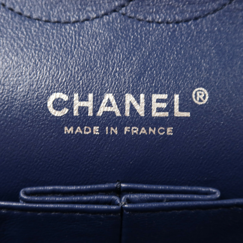 CHANEL 牛皮皮革Classic 25銀扣鏈帶肩背袋-6