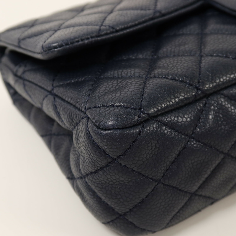 CHANEL 牛皮皮革Classic 25銀扣鏈帶肩背袋-10