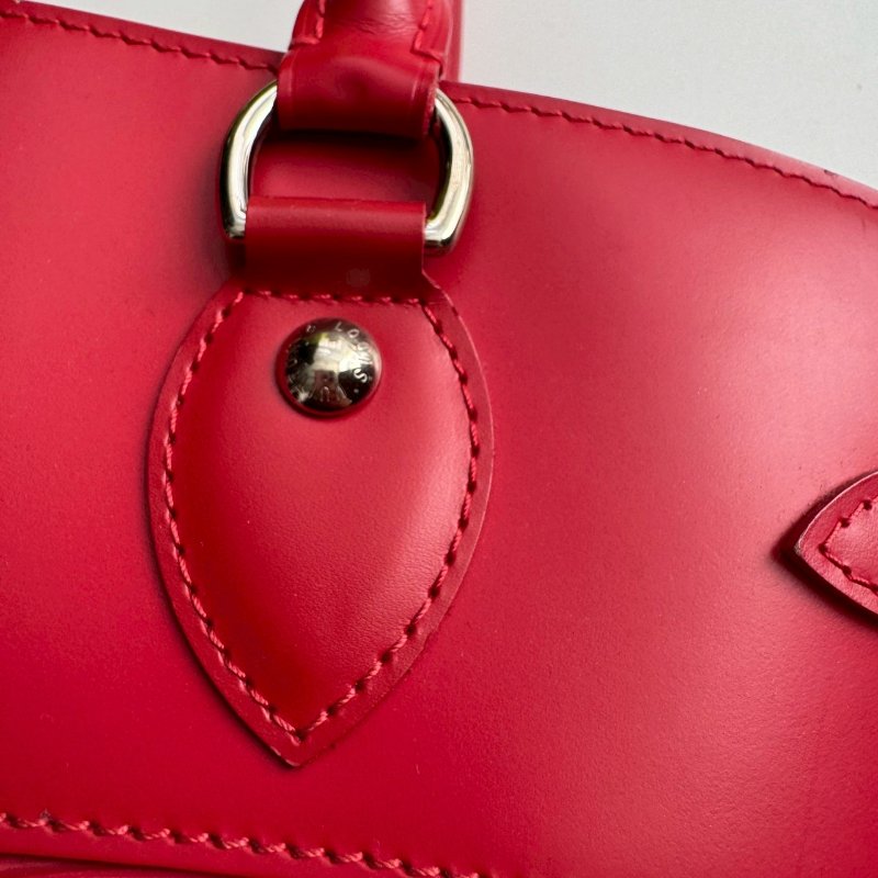 🎉狀況95新 LV 新年紅色EPI皮革 肩背包-10