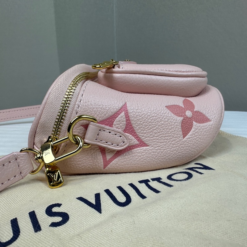 路易威登/Louis Vuitton Mini Bumbag 粉色老花壓紋牛皮斜背包17x9x12cm-2