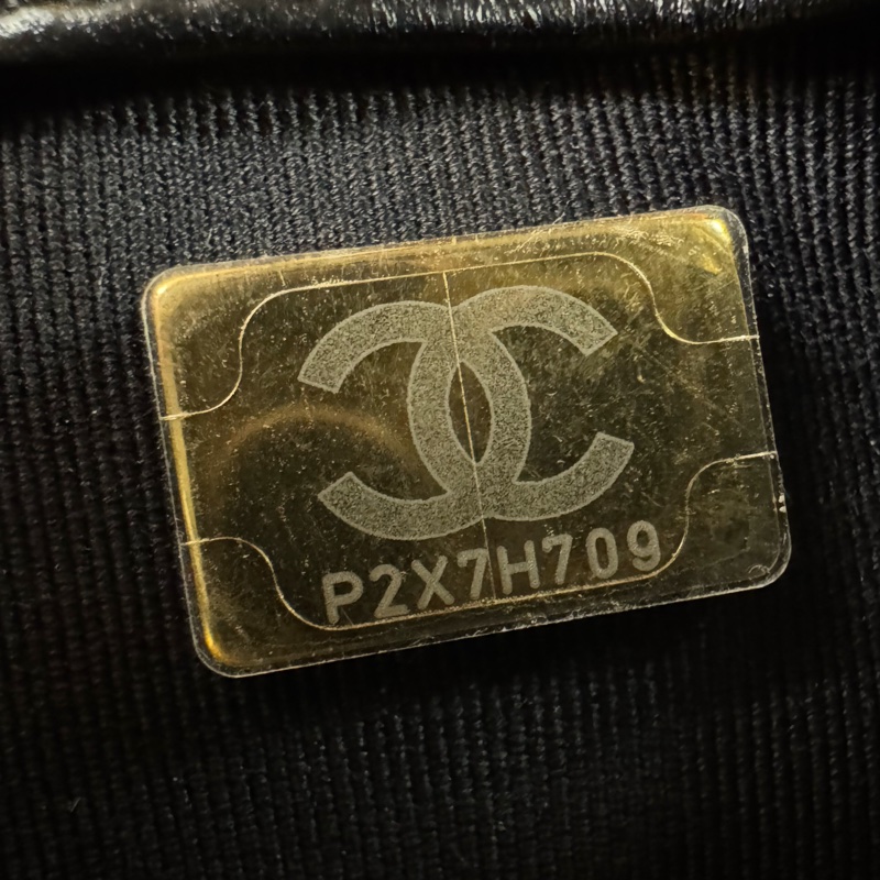 上架中🔑 CHANEL 22P迷你方胖小牛皮肩背粗鍊包-18