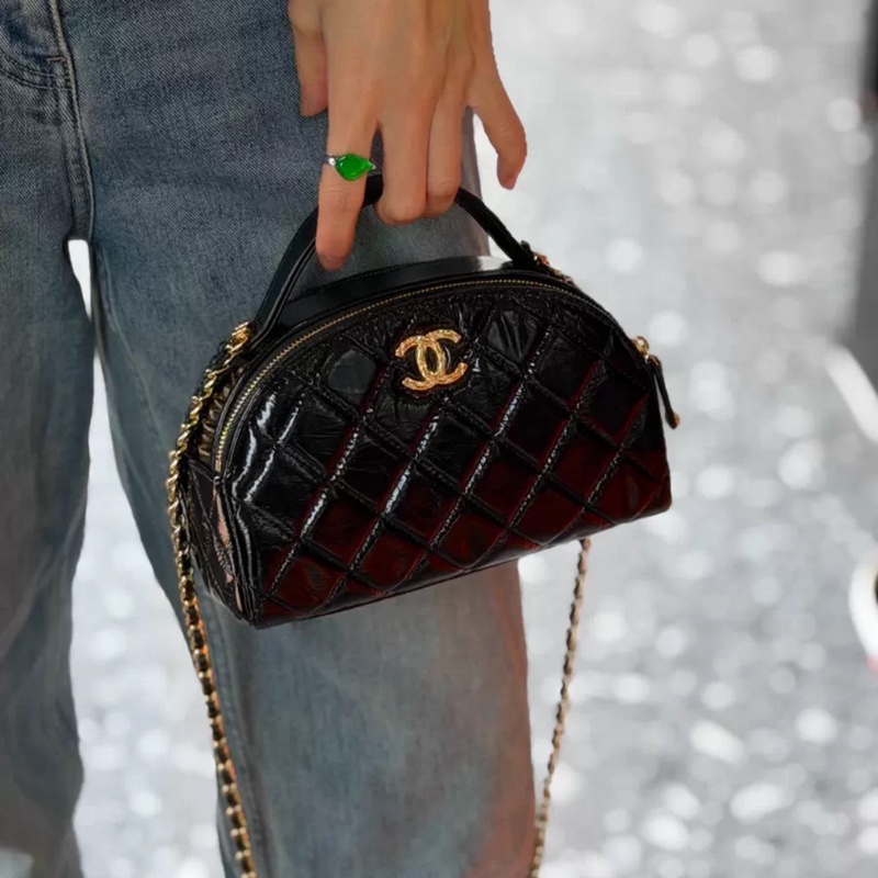 Chanel 23K波士頓 黑金手提斜挎-4