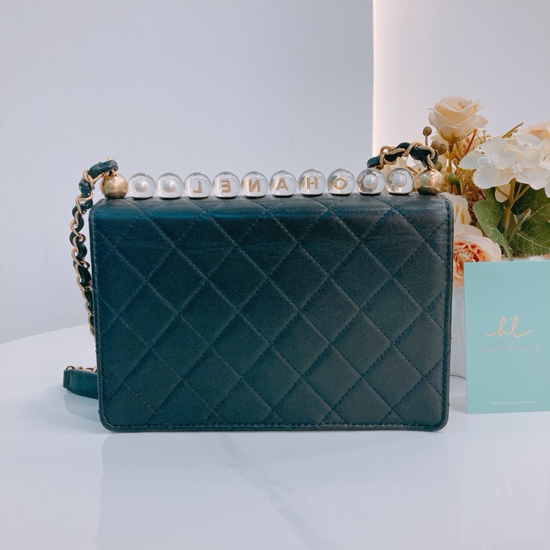 MS0520 CHANEL 香奈兒翻蓋式特別水晶字翻蓋式鏈帶包包CHIC ACRYLIC PEARL FLAP 19CM CALFSKIN-1