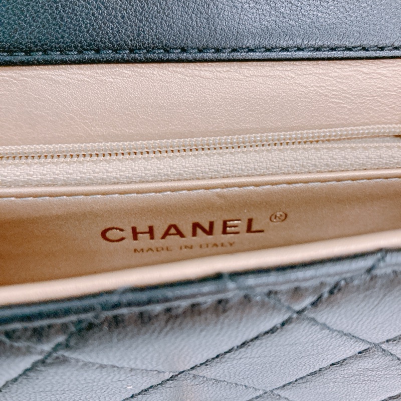 MS0520 CHANEL 香奈兒翻蓋式特別水晶字翻蓋式鏈帶包包CHIC ACRYLIC PEARL FLAP 19CM CALFSKIN-13