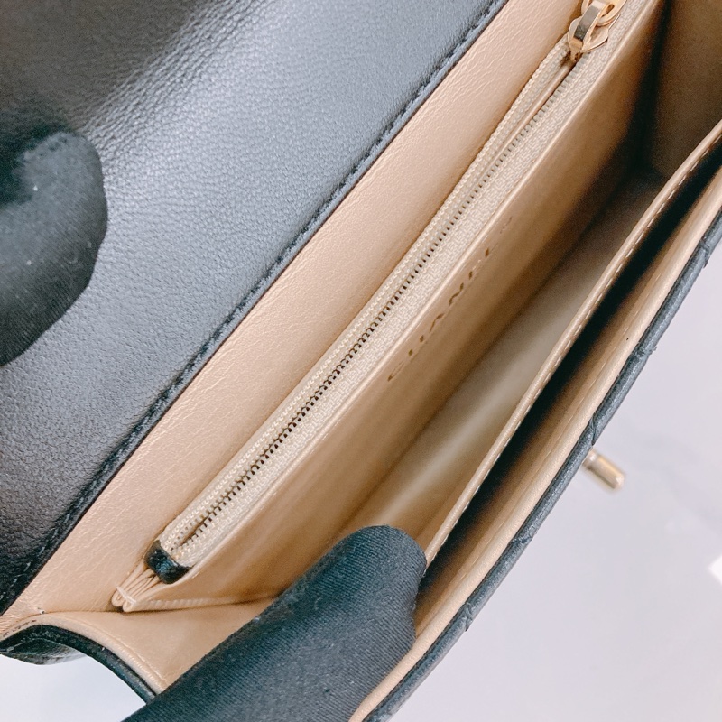 MS0520 CHANEL 香奈兒翻蓋式特別水晶字翻蓋式鏈帶包包CHIC ACRYLIC PEARL FLAP 19CM CALFSKIN-14