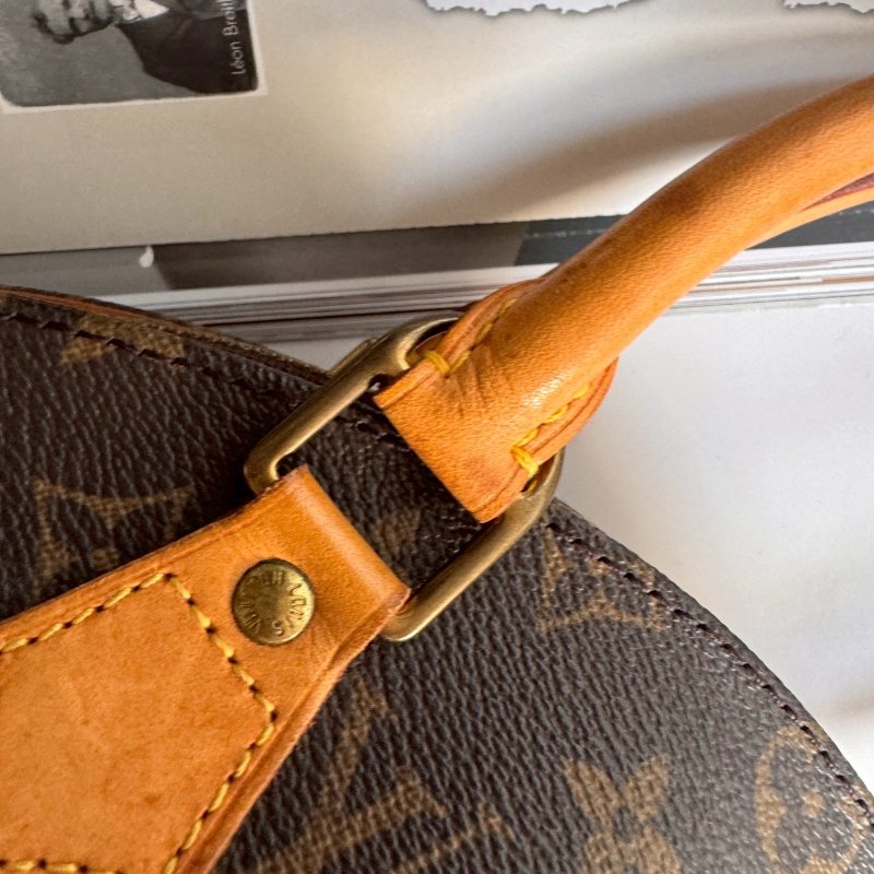 ‼️錯過不在✨保證正品 LV 經典花紋貝殼手提包-10