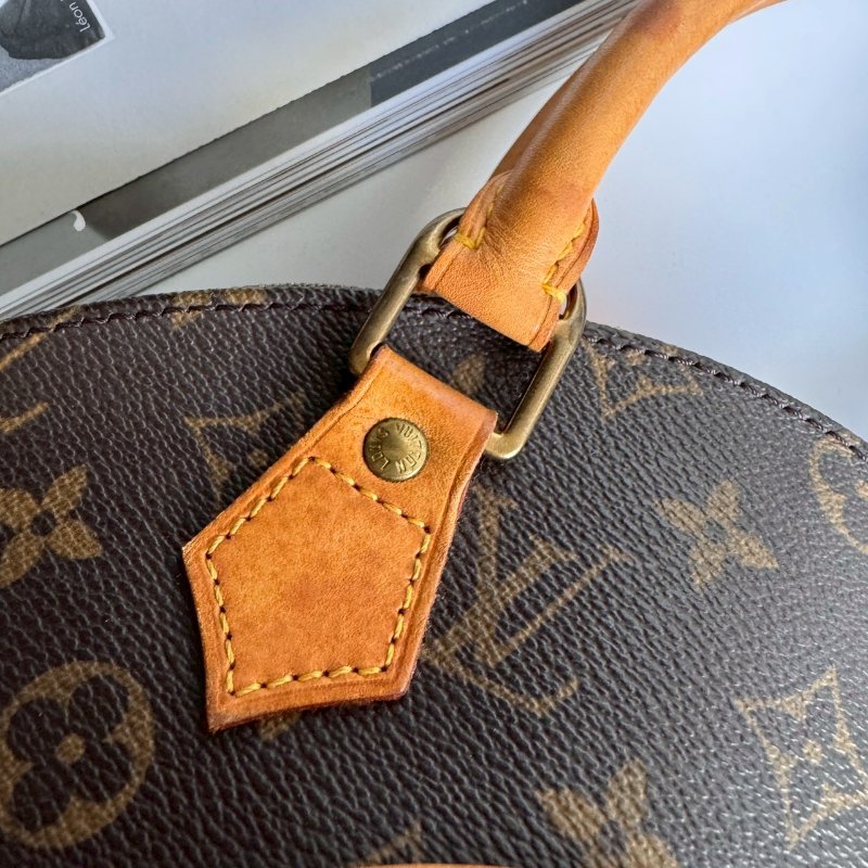 ‼️錯過不在✨保證正品 LV 經典花紋貝殼手提包-13