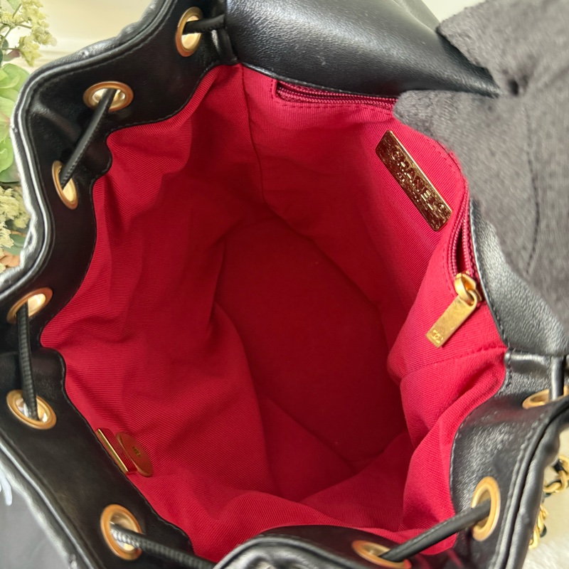 Chanel 19 金釦小羊皮口蓋後背包(黑色)-4