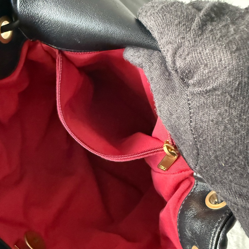 Chanel 19 金釦小羊皮口蓋後背包(黑色)-5