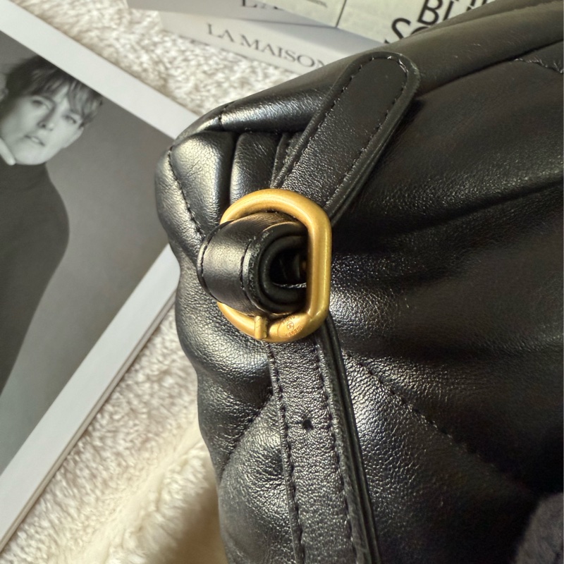 Chanel 19 金釦小羊皮口蓋後背包(黑色)-9