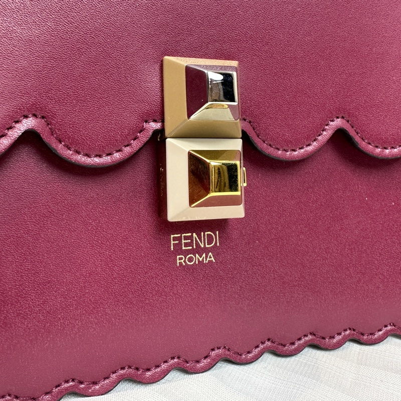 芬迪/Fendi Kan I 中號花邊金扣紫紅色牛皮手提肩背包25x11x18cm-7