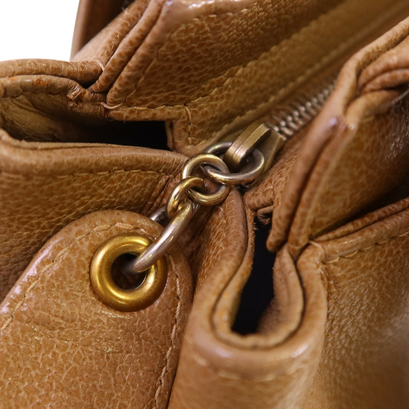 CHANEL 牛皮皮革Vintage Hand Bag金扣手挽袋-16