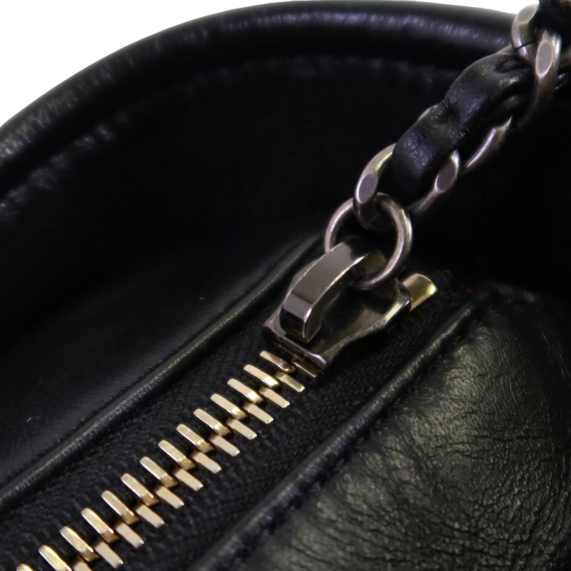 CHANEL 牛皮皮革Medium Gabrielle金扣鏈帶肩背袋-17