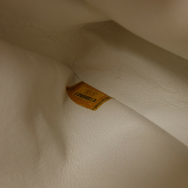 CHANEL 牛皮皮革Classic 25銀扣鏈帶肩背袋-7