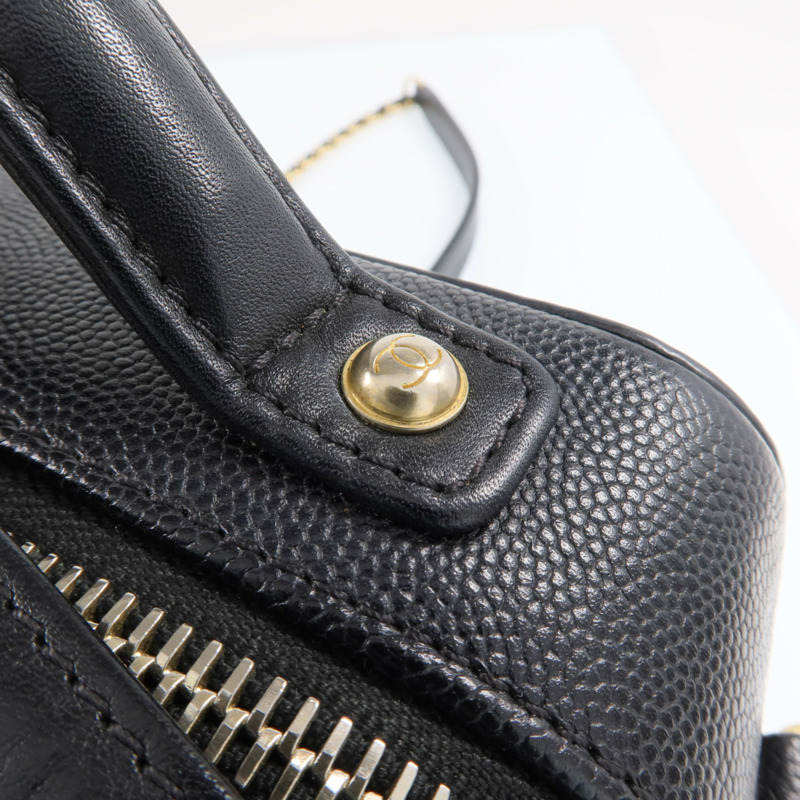 CHANEL 牛皮皮革Vanity Case金扣手挽肩背兩用袋-14