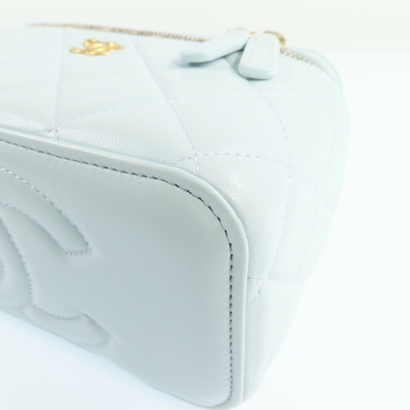 CHANEL 羊皮皮革Vanity Case金扣鏈帶肩背袋-12
