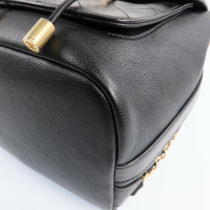 CHANEL 牛皮皮革Backpack金扣背包-10