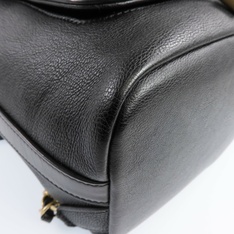 CHANEL 牛皮皮革Backpack金扣背包-11