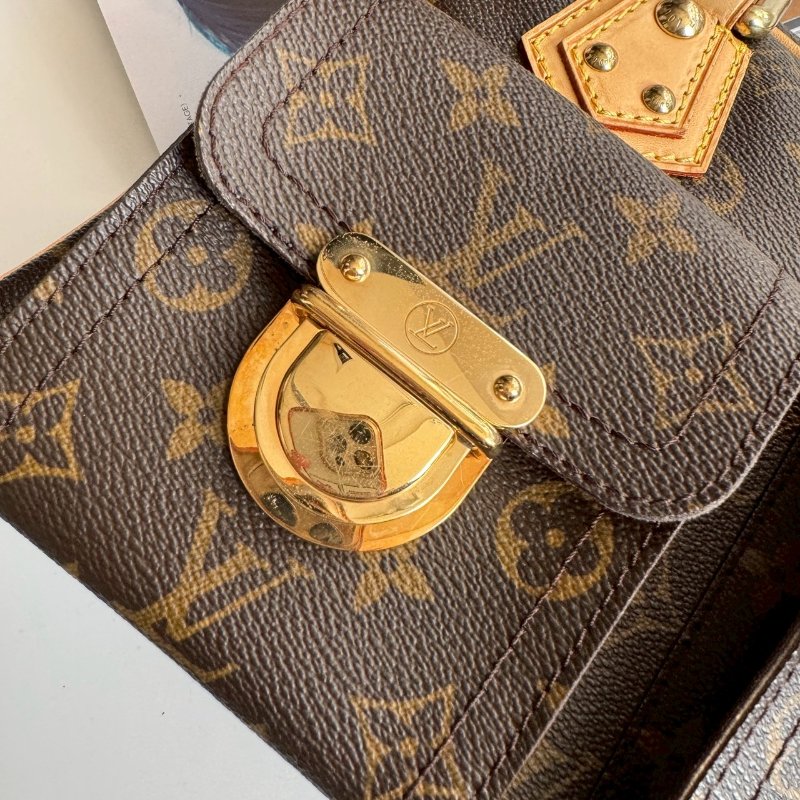 🎉近九成新✨經典不敗款 LV 經典花紋烏瑪舒曼手提包-7