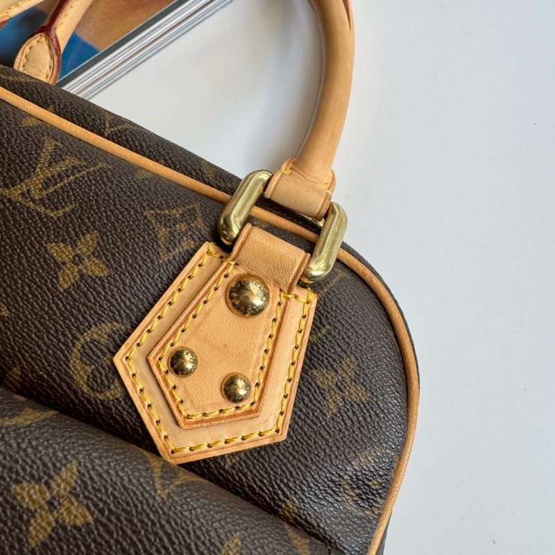 🎉近九成新✨經典不敗款 LV 經典花紋烏瑪舒曼手提包-9