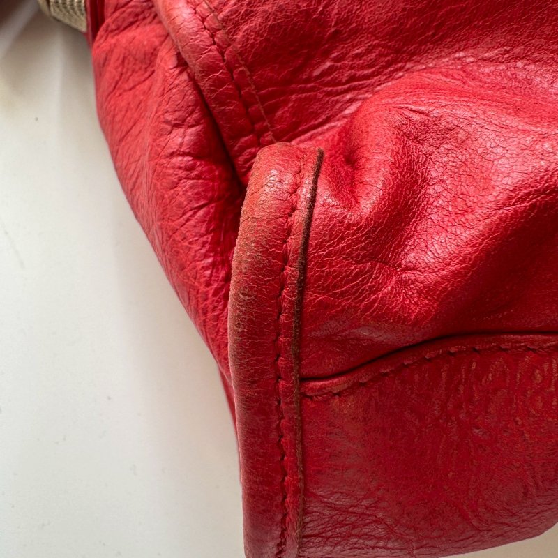 ✨外出無腦帶 BALENCIAGA 紅色皮革鉚釘機車包-3