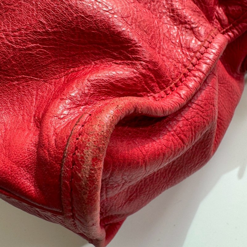 ✨外出無腦帶 BALENCIAGA 紅色皮革鉚釘機車包-4
