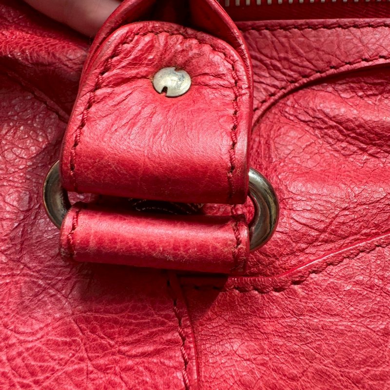 ✨外出無腦帶 BALENCIAGA 紅色皮革鉚釘機車包-17