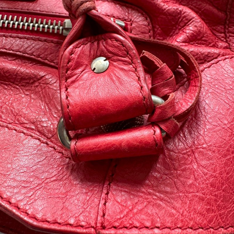 ✨外出無腦帶 BALENCIAGA 紅色皮革鉚釘機車包-22